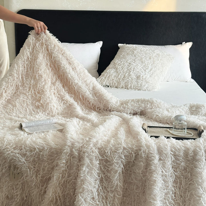 Luxurious Shaggy Faux Fur Bed Throw Blanket