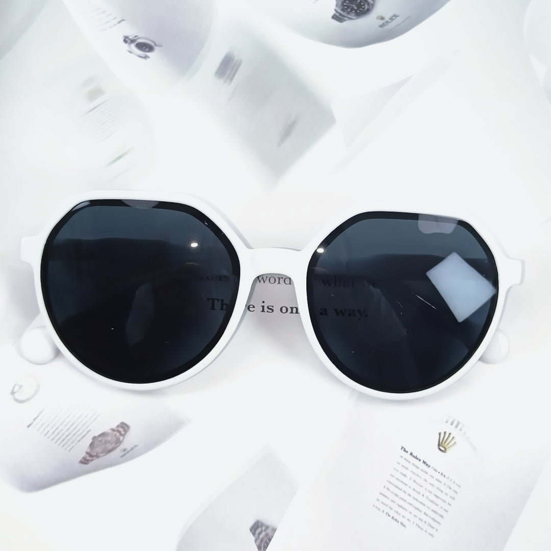 Women’s Geometric Sunglasses with Extravagant Accent Stornfield