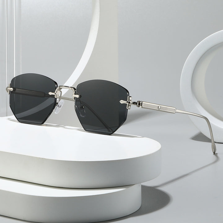 Geometric Frame Sunglasses with Elegant Gold Accents Stornfield