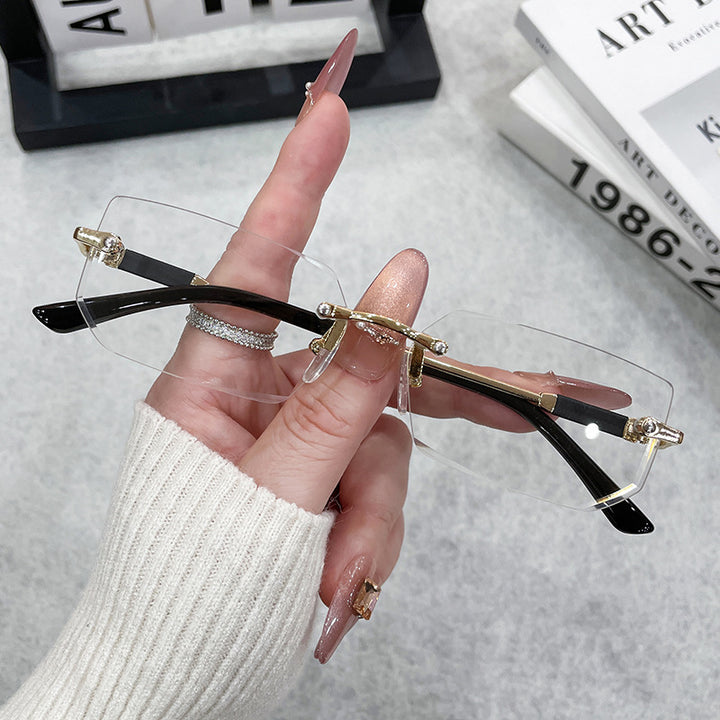 Women's stylish designer glasses with multifunctional lenses Stornfield