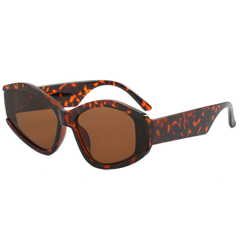 Women’s fashionable sunglasses with distinctive, futuristic design Stornfield