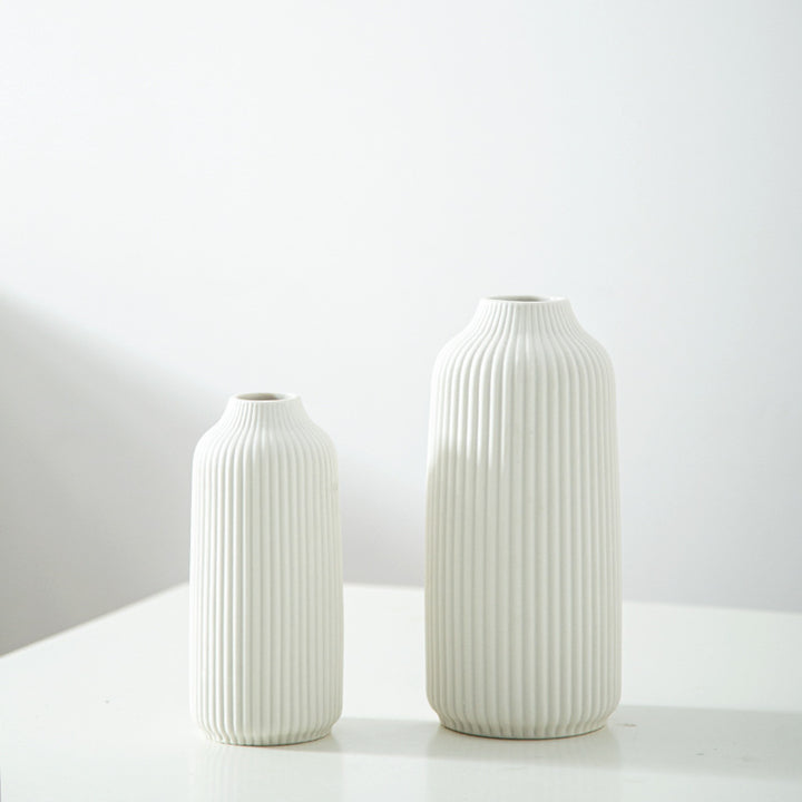 Elegant Ribbed Ceramic Decorative Vase Stornfeild