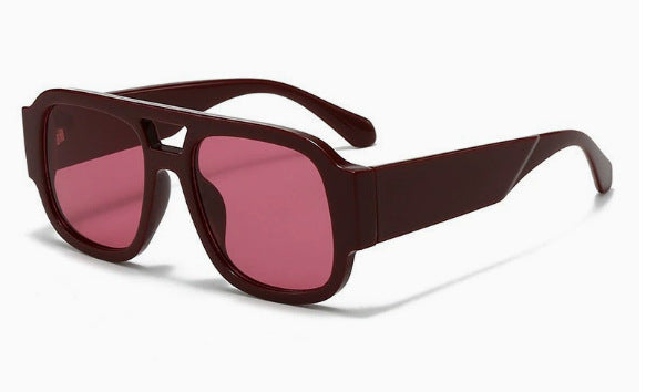 Fashionable Retro-Inspired Square Sunglasses Stornfield