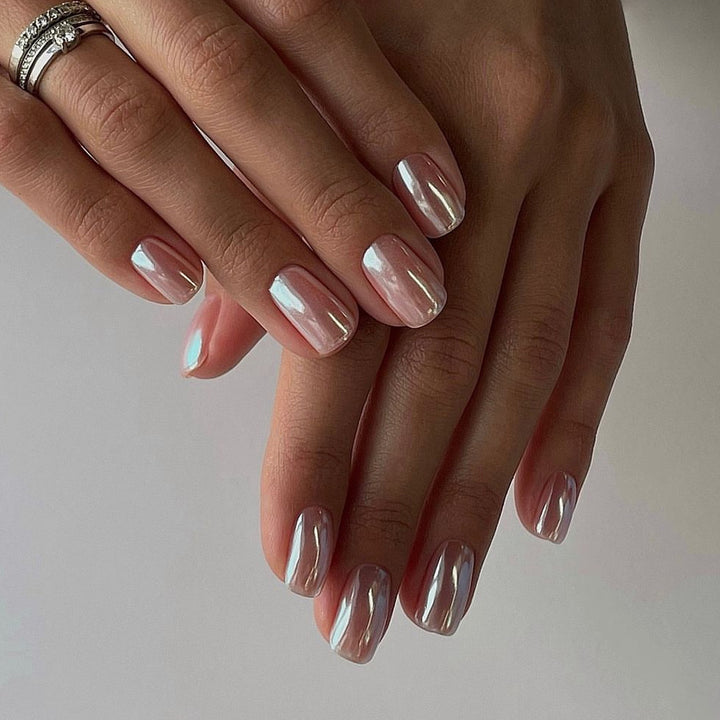 Elegant Nail Art in Rose Metallic Look Stornfield