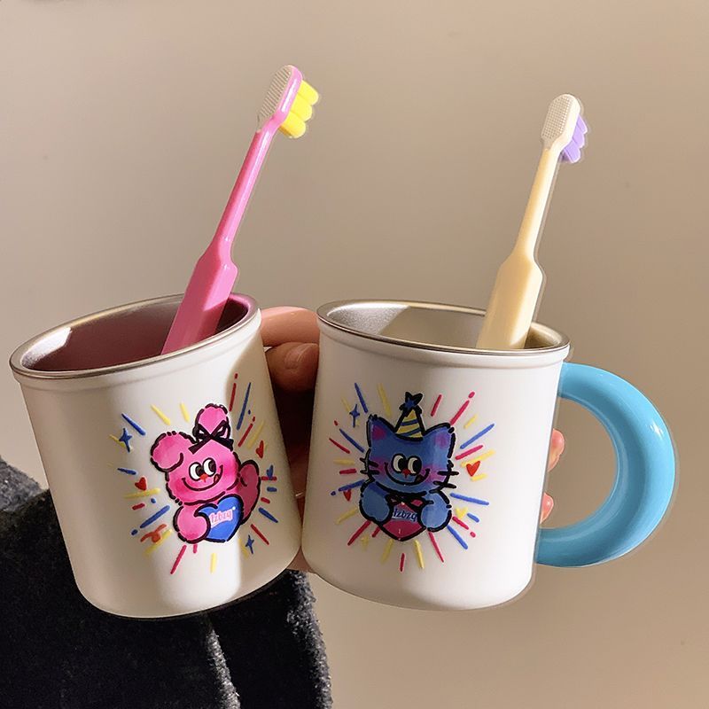 Ceramic mug with playful animal design Stornfield