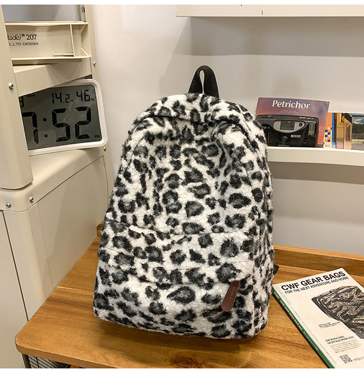 Fleece Rucksack In Trendy Leopard Print Stornfield
