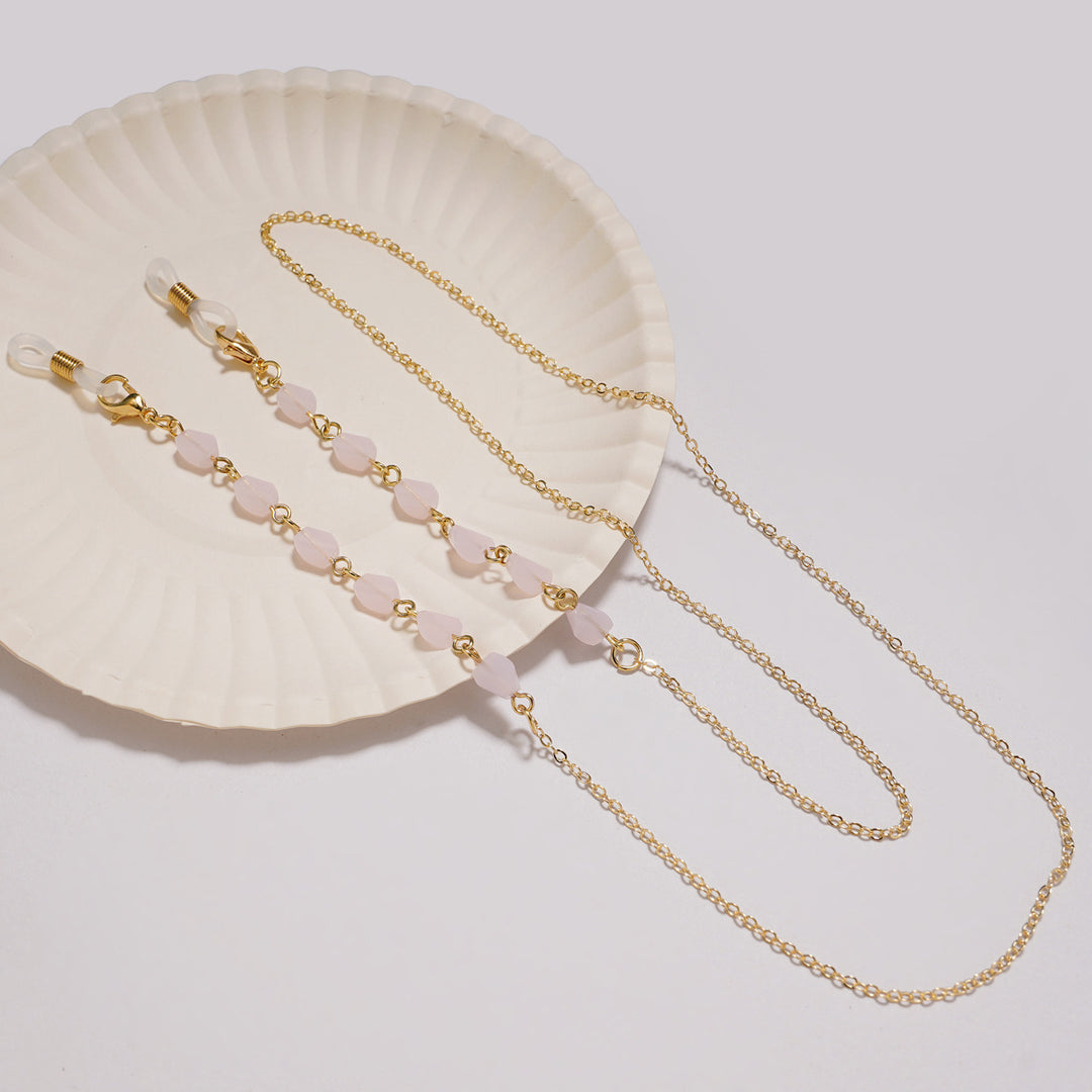 Elegant Beaded Eyewear Chain Stornfield