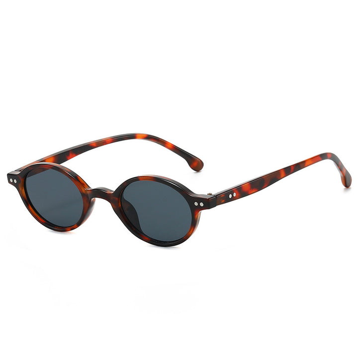 Vintage-Inspired Retro Round Sunglasses Stornfield
