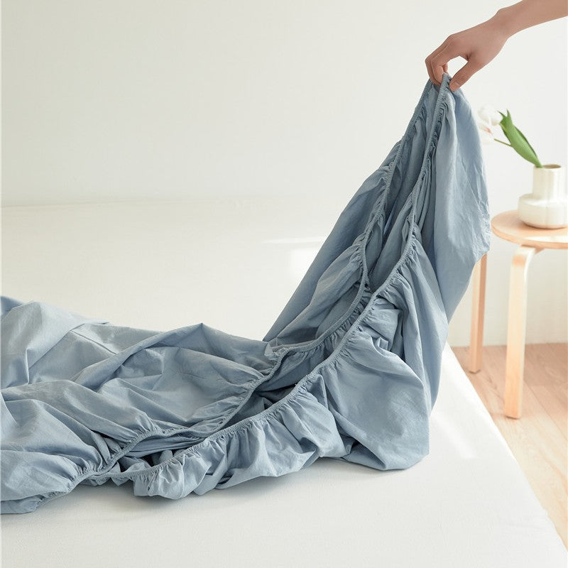 Elastic fitted sheet made of cotton jersey with extra deep pocket and all-around elastic