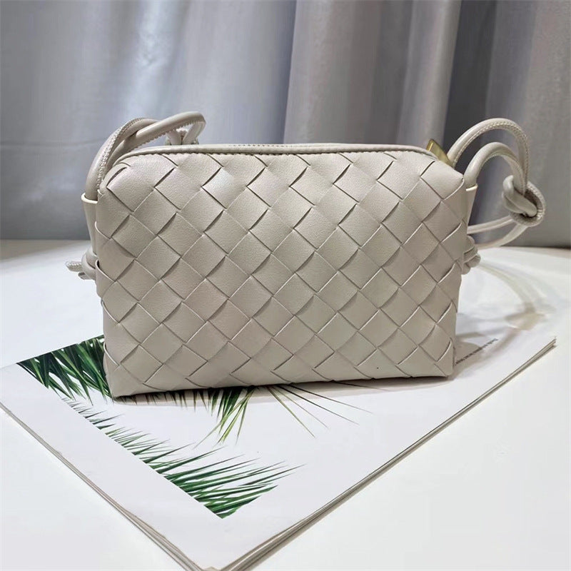 Elegant Woven Shoulder Bag Stornfield