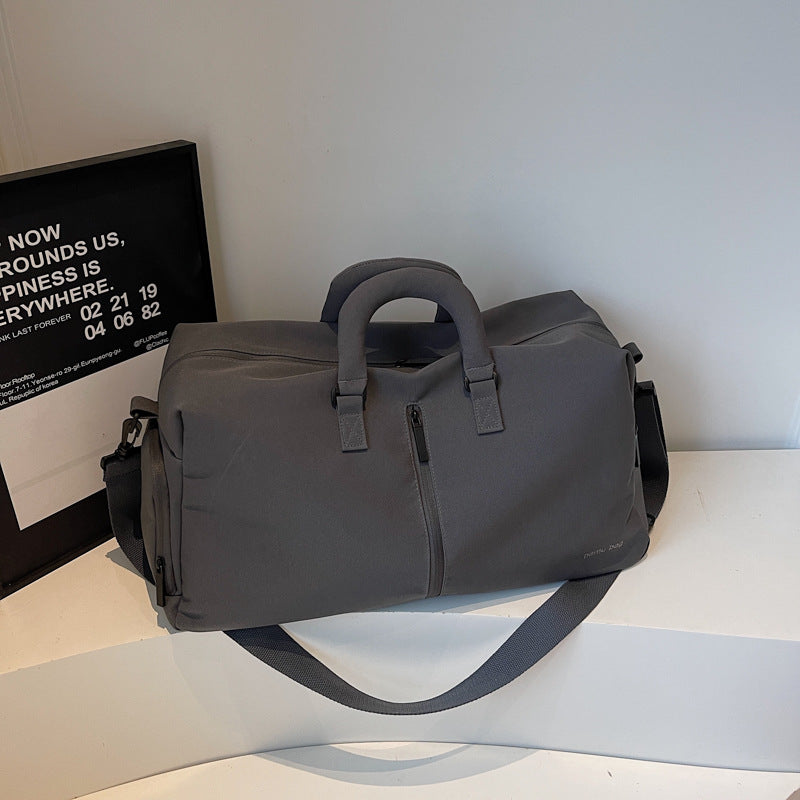 Modern travel bag with versatile carrying options Stornfield
