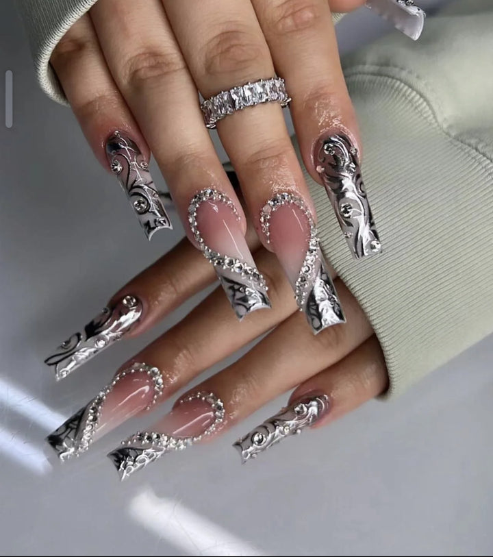 Artistic Heart-Embellished Press-On Nails Stornfield