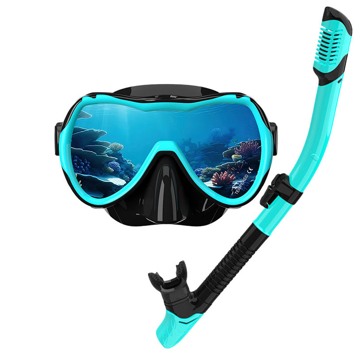Diving mask with wide field of vision by Stornfield