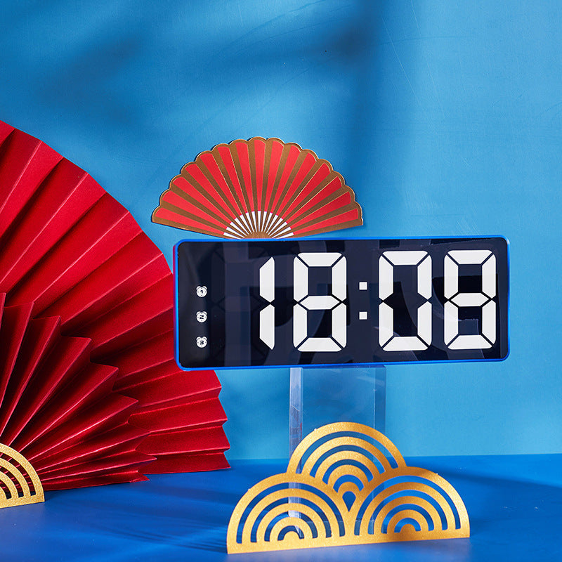 Digital radio clock with temperature display Stornfield