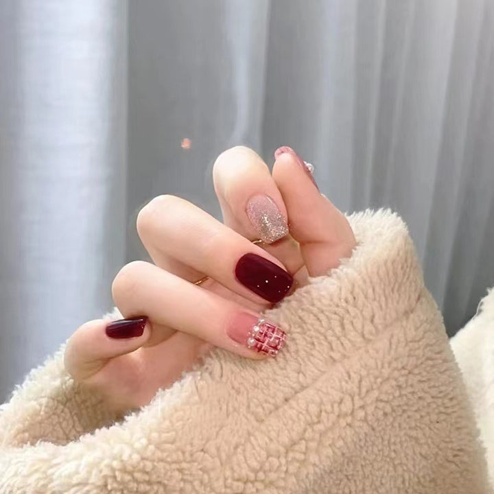 Artfully designed nail art Stornfield