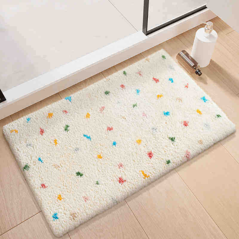 Cozy Heart-Shaped Bath Mat Stornfield