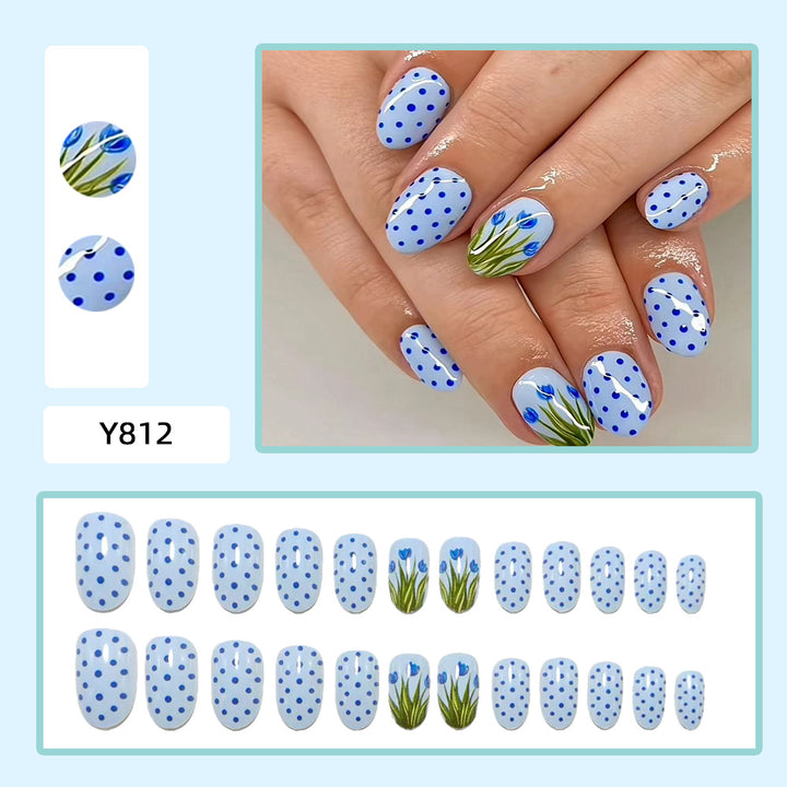 Artificial Nails in the Stylish Blue Flower Design Stornfield