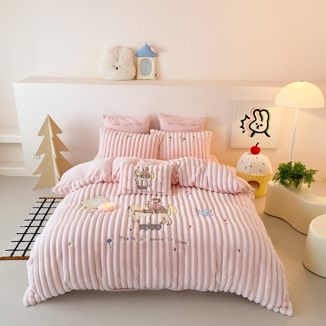 Fluffy corduroy quilt set with embroidery