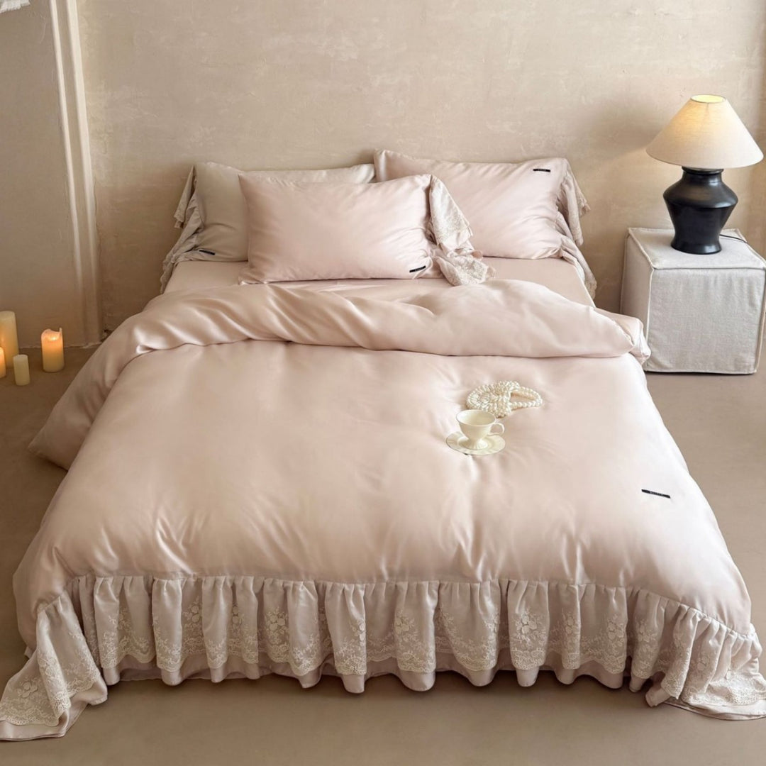 Luxury Satin-Feel Ruffled Lace-Trim Duvet Cover Set with Deep Skirt