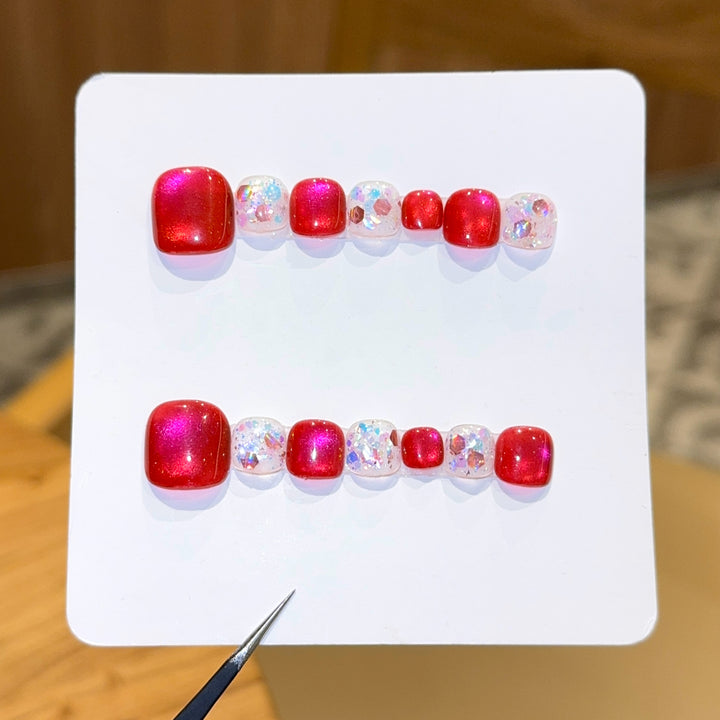Artificial nails with sparkling accents and glittering design Stornfield