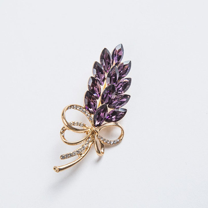 Elegante Brooch with Crystals Stornfield