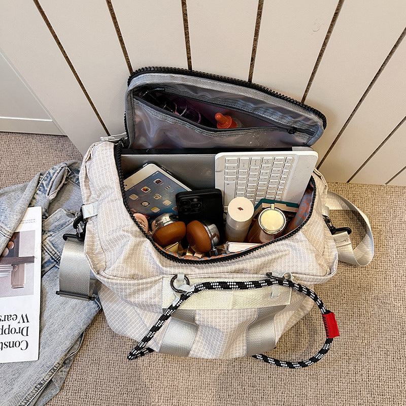 Stylish sports bag with adjustable shoulder strap Stornfield