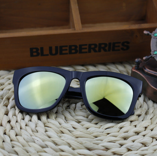 Women's sporty sunglasses with polarized lenses Stornfield