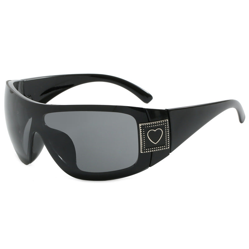 Women Sporty Sunglasses with Modern Design Stornfield