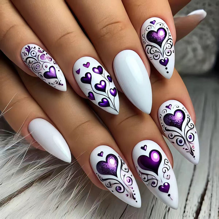 Artificial nails with romantic heart design Stornfield