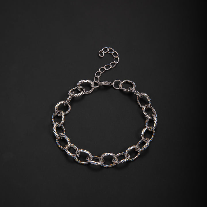 Interlaced Metal Link Bracelet Stornfield