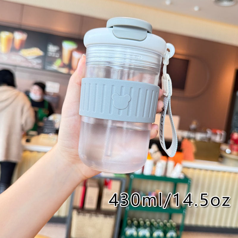 Women insulated drinking bottle with non-slip silicone ring and integrated straw Stornfield