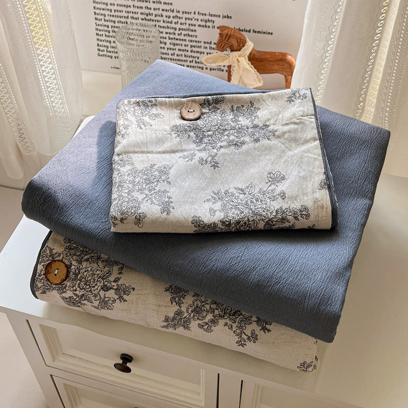 Floral Patterned Premium Bedspread