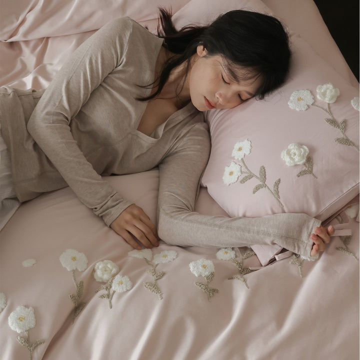 Embroidered Appliqué Cotton Sateen Duvet Cover Set with Decorative Pillow Shams