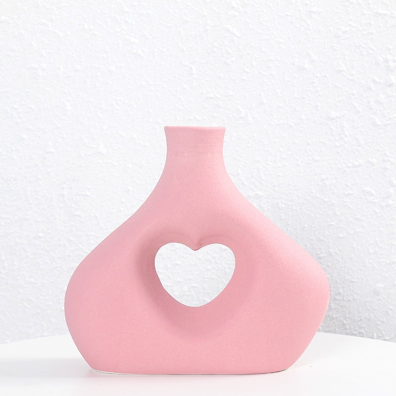 Heart-Shaped Decorative Ceramic Vase Stornfeild