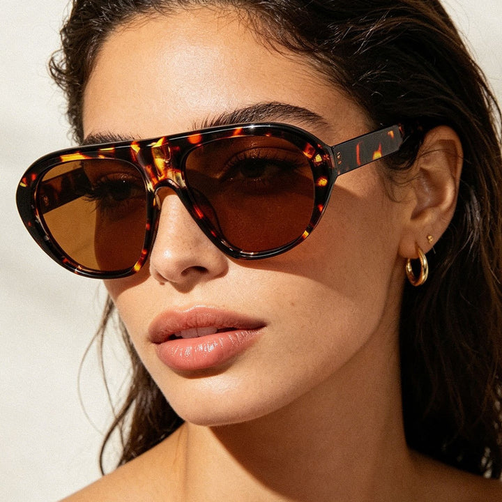 Ladies fashionable glasses with large frame and stylish design Stornfield