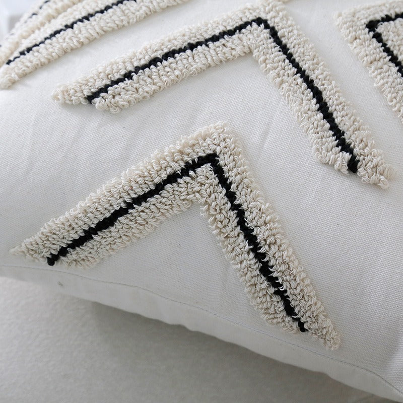Women’s cushion cover with artistic fringe pattern Stornfield