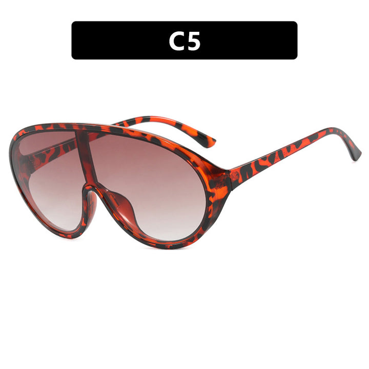 Women's futuristic sunglasses with large lenses and ergonomic frame Stornfield