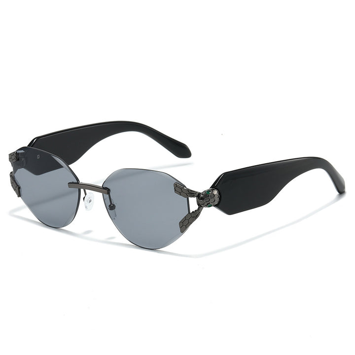 Elegant Cat-Eye Sunglasses with Unique Design Stornfield