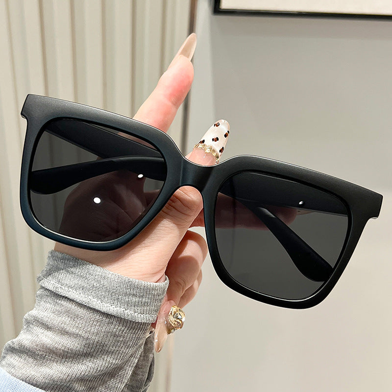 Women's oversized sunglasses with matte frame Stornfield