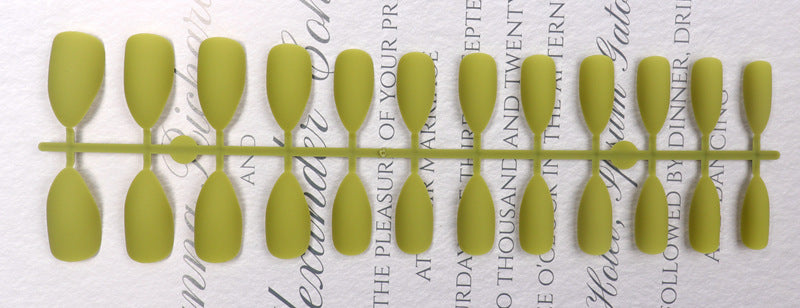 Stiletto Press-On Nail Set Stornfield