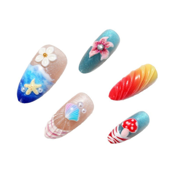 Artful nail designs with maritime motifs Stornfield