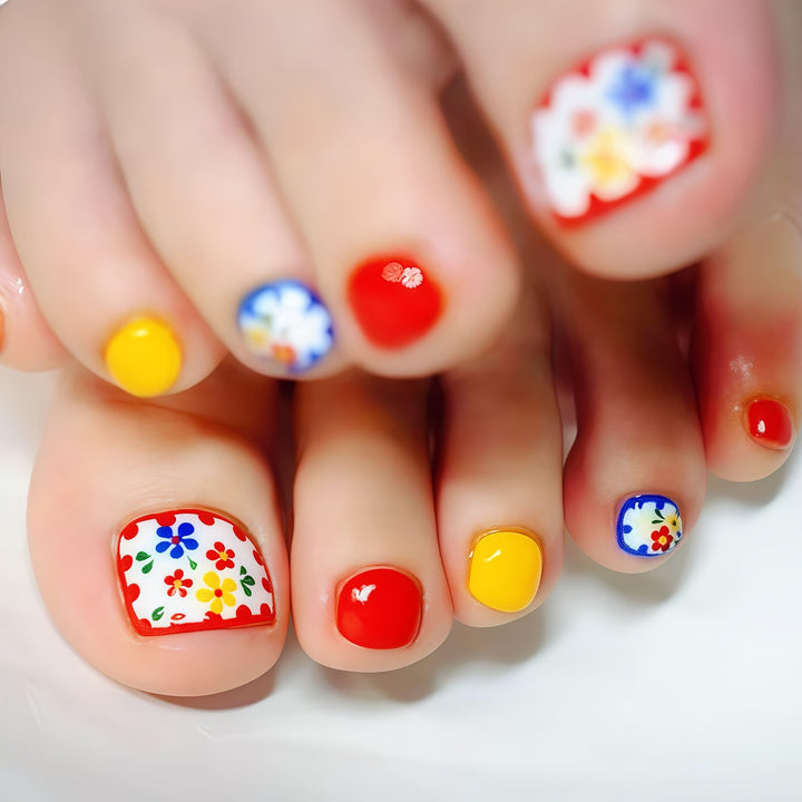 Elegant toenail art Stornfield