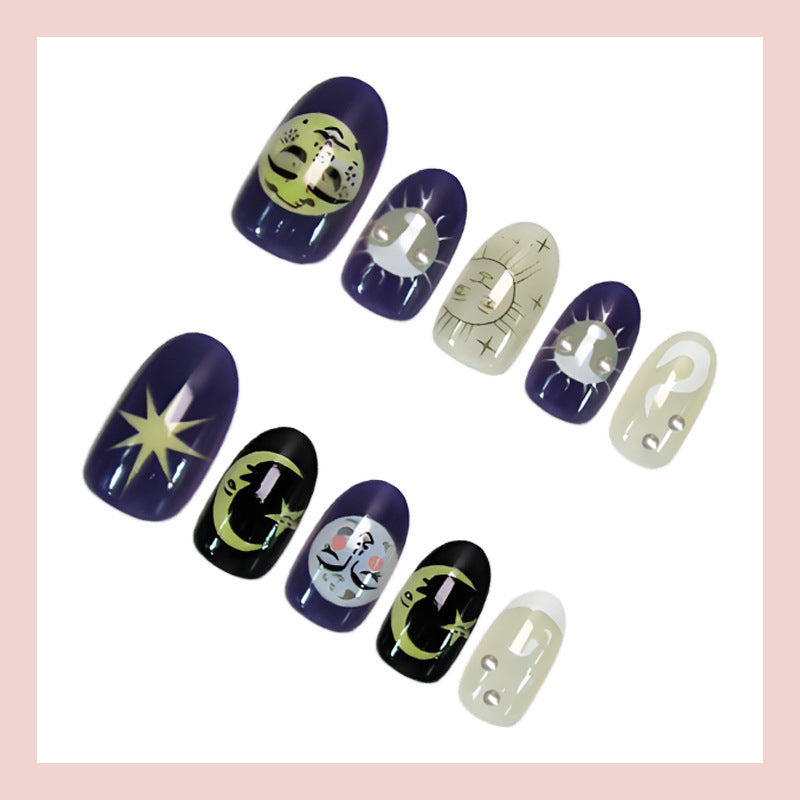 Artificial nail set with heavenly motifs and glamorous details Stornfield