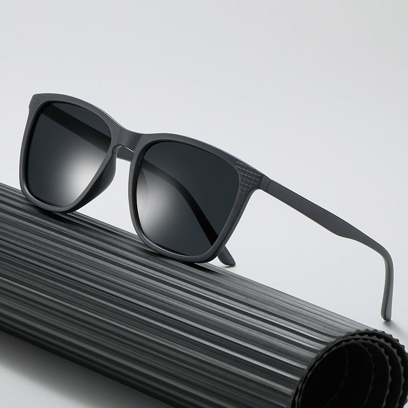 Ladies stylish sunglasses with modern, angular frame Stornfield