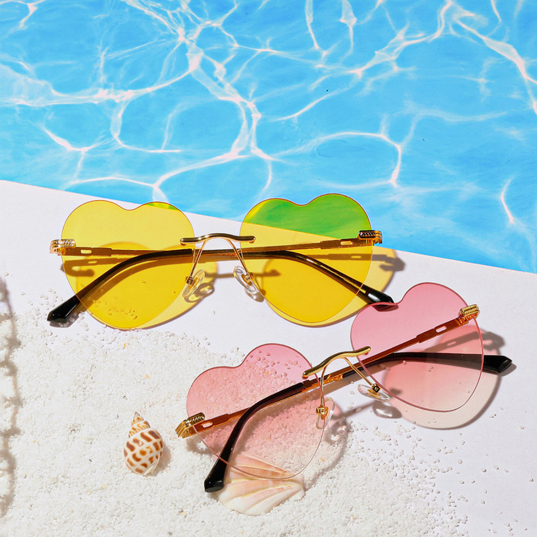 Ladies trendy heart sunglasses with mirrored lenses Stornfield