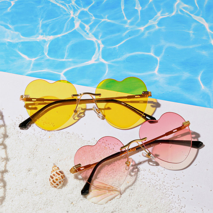 Ladies trendy heart sunglasses with mirrored lenses Stornfield