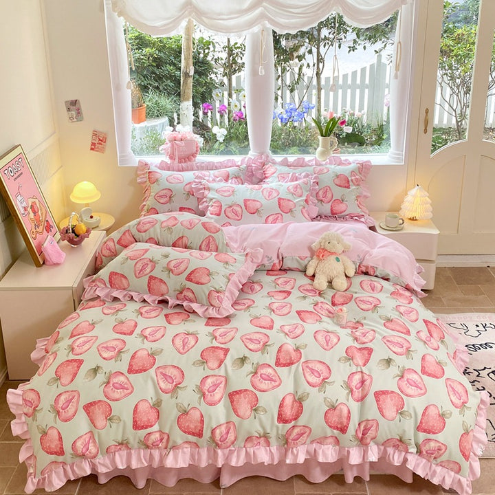 Children's Playful Strawberry Print Bedding Set