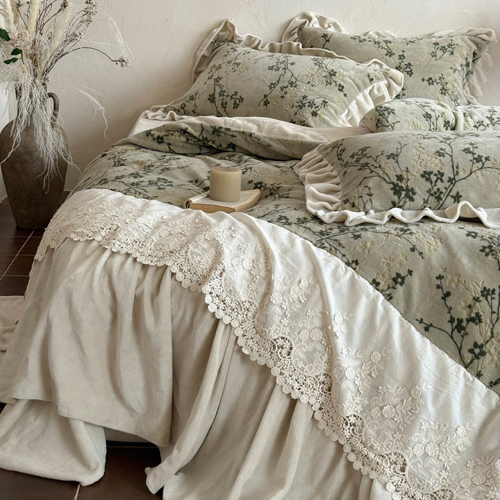Reversible Floral-Print Cotton Duvet Cover Set with Ruffled Shams and Lace-Trim Bed Skirt