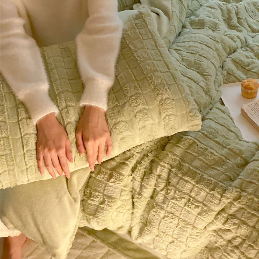 Fluffy Waffle-Quilted Bedset made of Microfiber