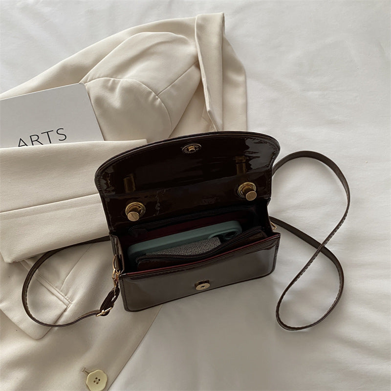 Vintage-Inspired Handbag